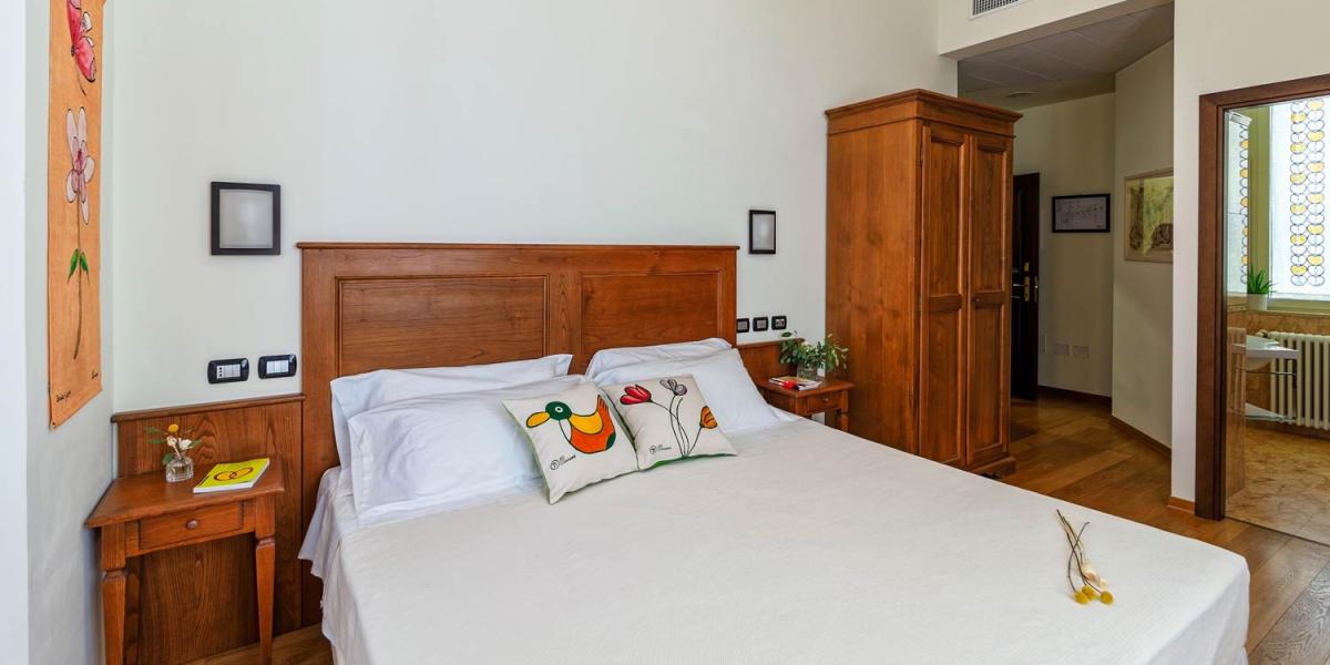 hotelducamontefeltro en rooms-hotel-duca-del-montefeltro 015