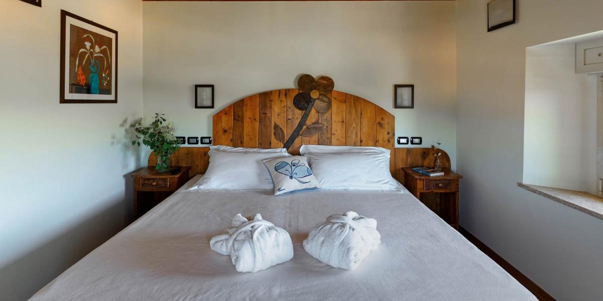 hotelducamontefeltro en rooms-hotel-duca-del-montefeltro 027